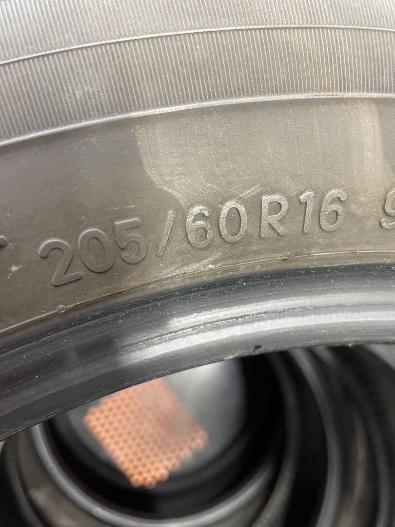 ズッキーTOYO 205/60R16 2本