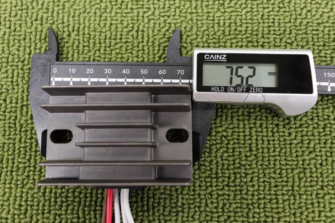 R86 RZ125 2RM 1GV レギュレーター 5H0-81960-A0