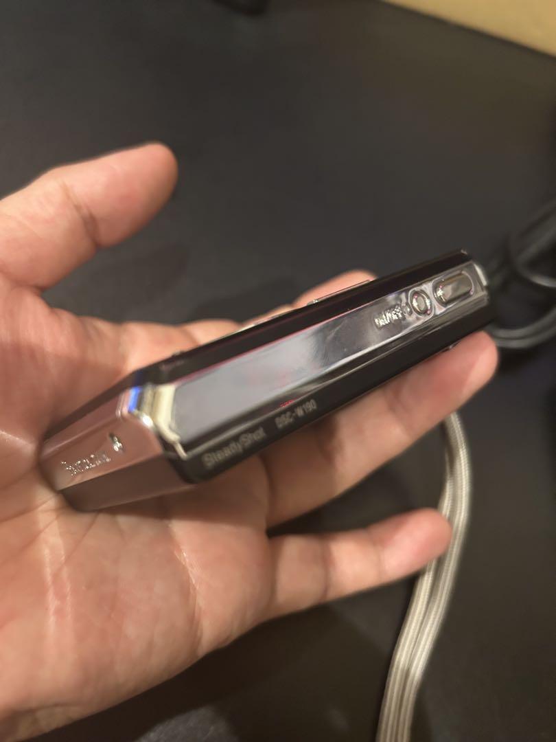 SONY Cyber-shot 12.1メガピクセル デジタルカメラ