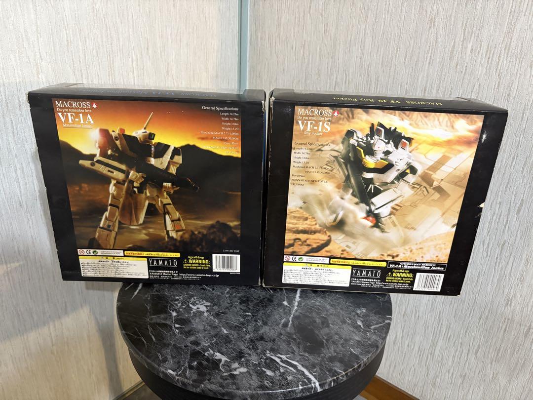 マクロス　変形フィギュア　ロイフォッカー　マクシミリアン・ジーナス