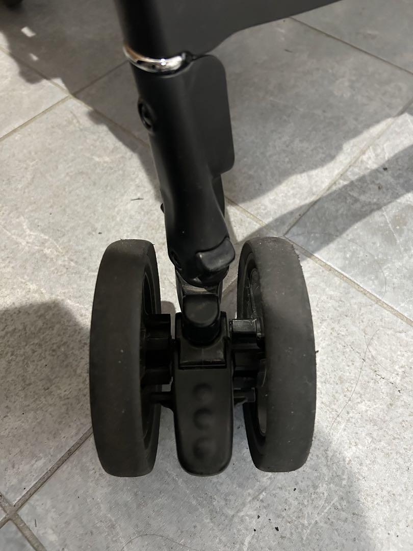 アップリカ　ベビーカーAB型　ラクーナエアー　Aprica ベビーカー ネイビー