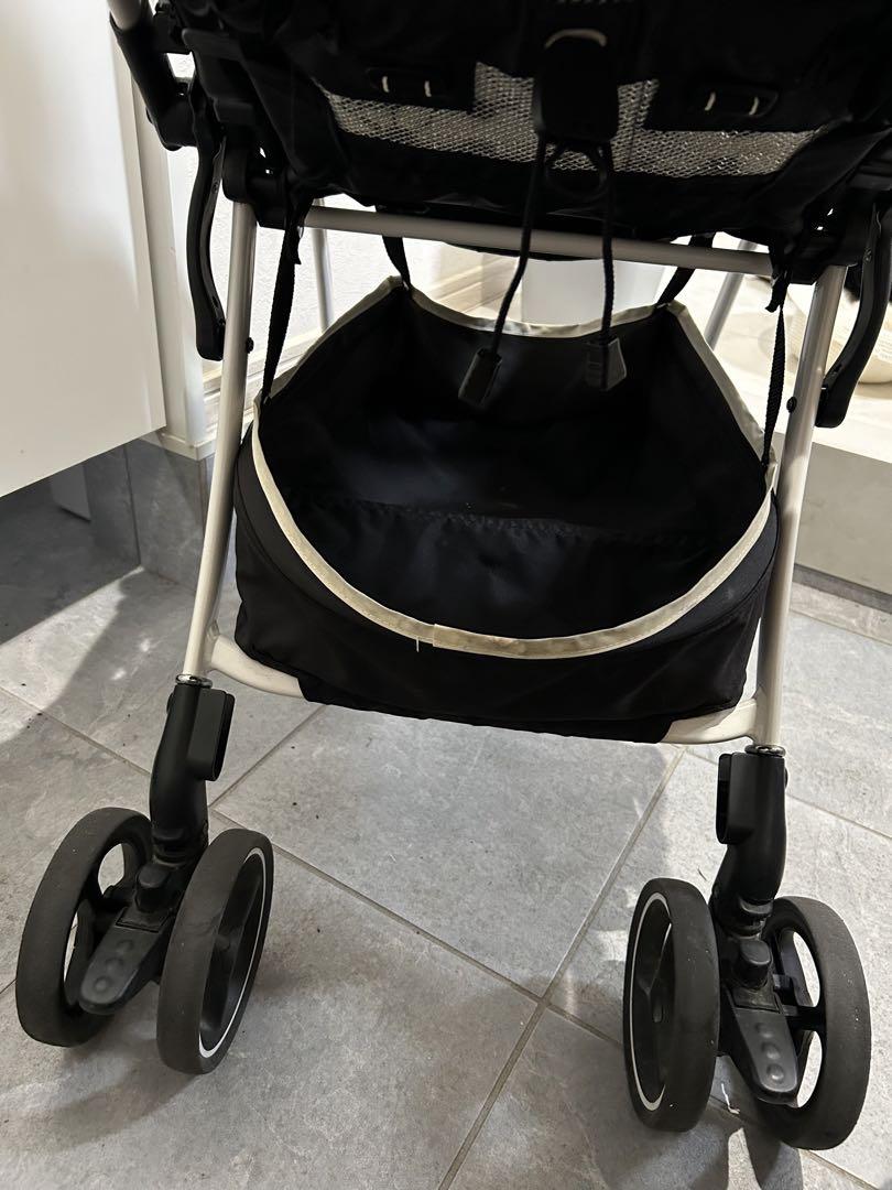 アップリカ　ベビーカーAB型　ラクーナエアー　Aprica ベビーカー ネイビー