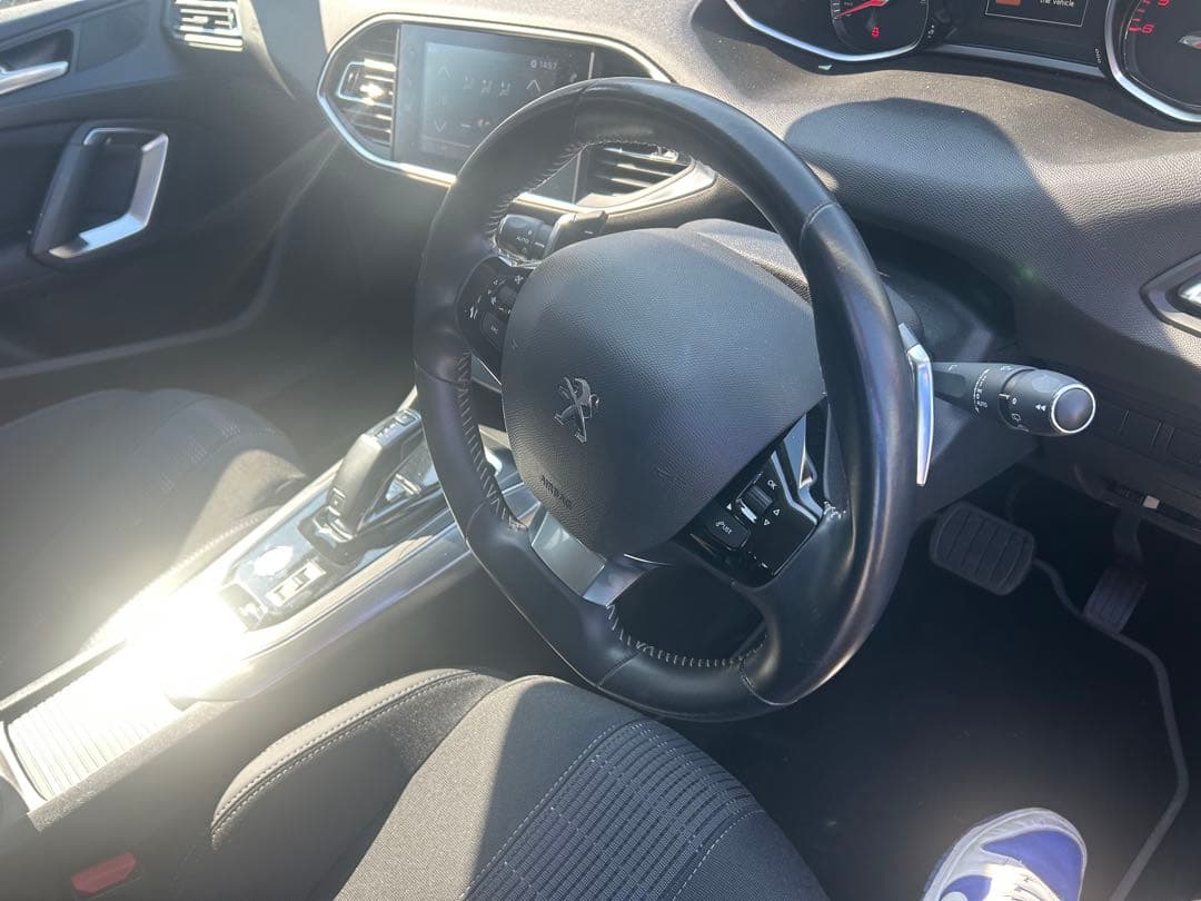 2019年プジョー308アリュールブルーHDI