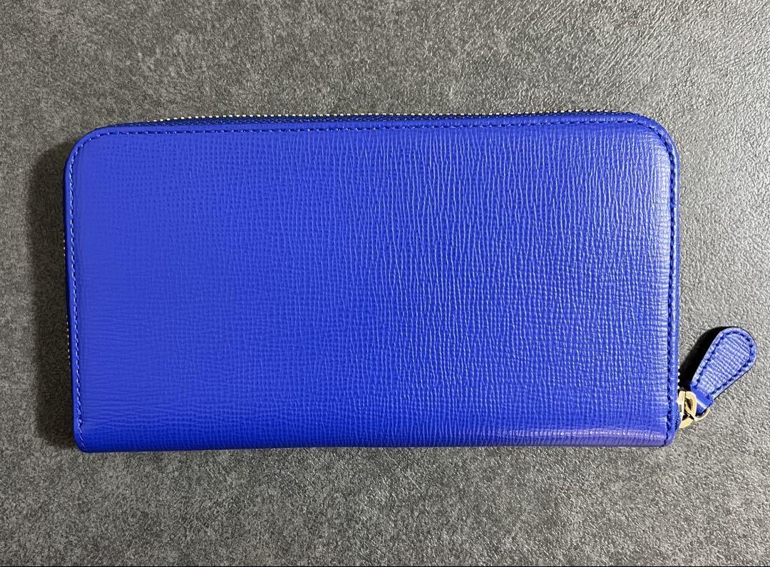 ピンクレザー ラウンドジップ長財布
