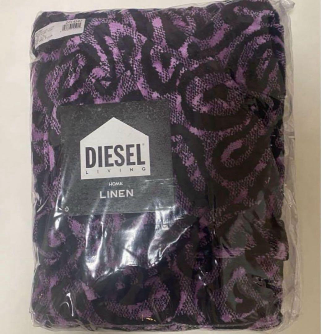 未使用　Diesel バスローブ　紫