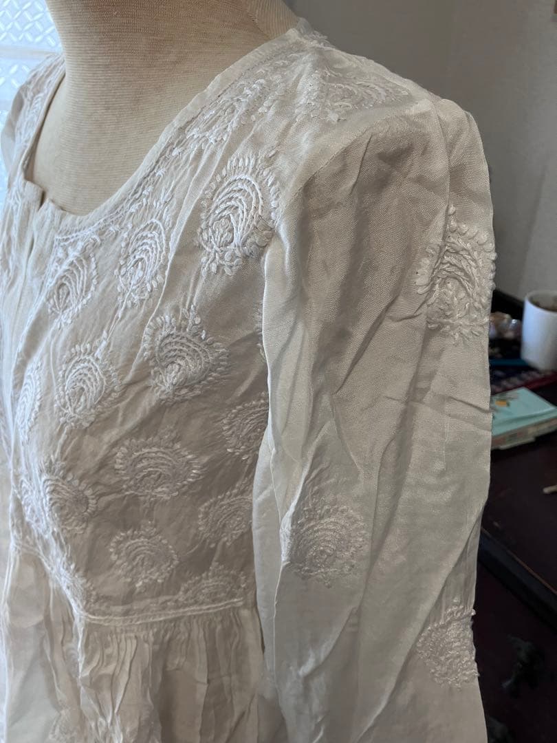 刺繍 チカンカリ　シャツ　ホワイト チュニック 七分袖 インド製ハンドメイド