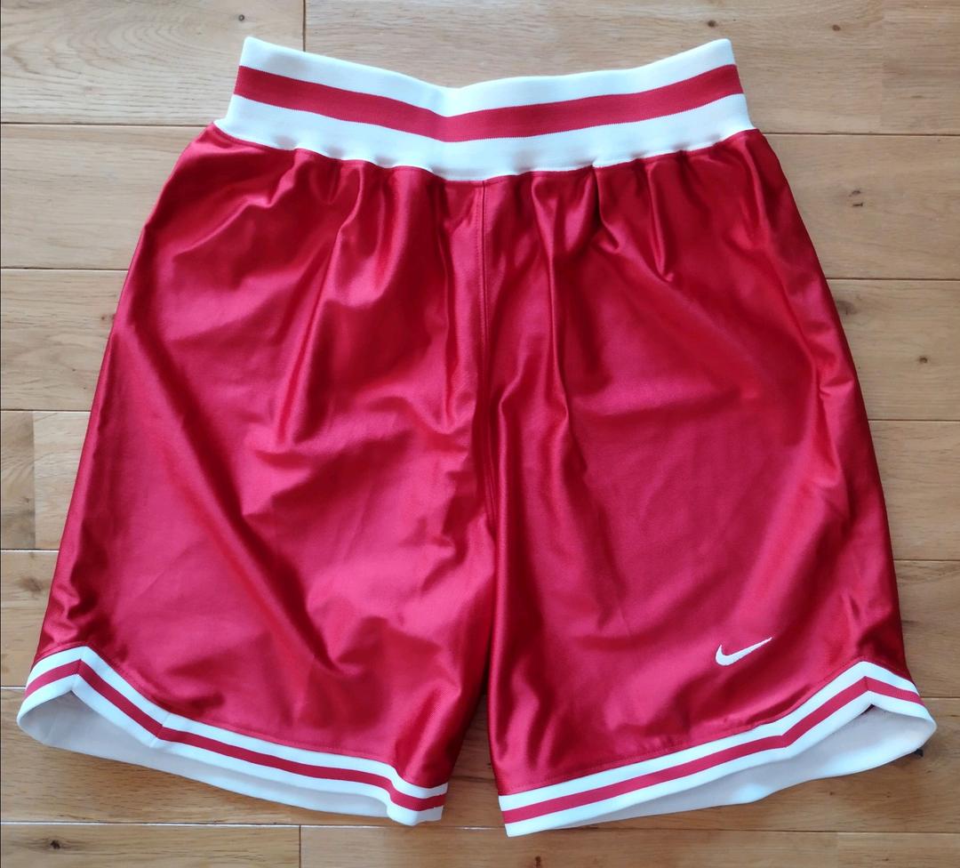 TEAM NIKE バスパン SLAM DUNK 湘北 カラー Lサイズ 美品 - メルカリ TEAM NIKE バスパン SLAM DUNK 湘北 カラー Lサイズ 美品 - メルカリ
