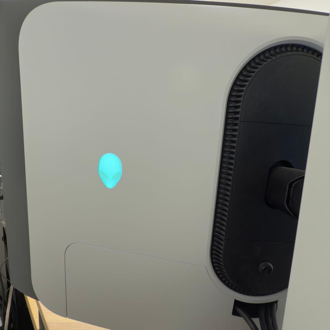 AW3225QFAlienware32インチ4K OLEDDELL