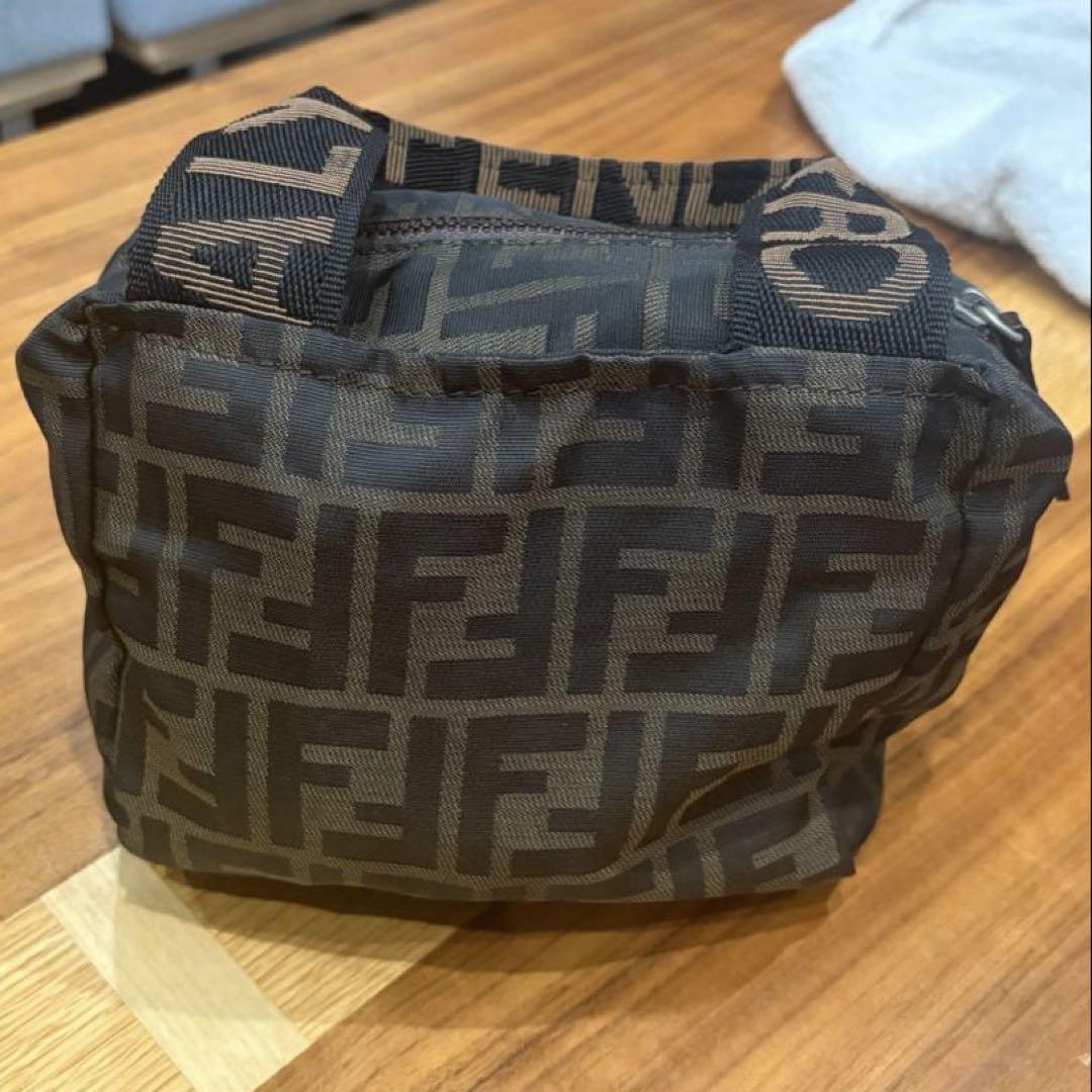 FENDI フェンディ　ハンドバッグ　ミニバッグ