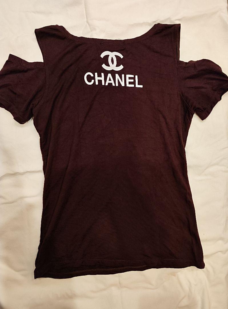 ゆかり様　CHANEL バーガンディ オフショルダー Tシャツ