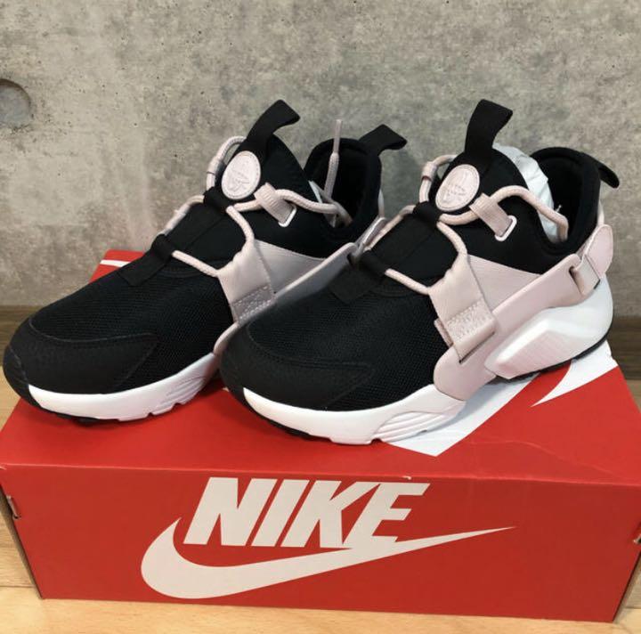 Nike Air Huarache City Low Barely Rose