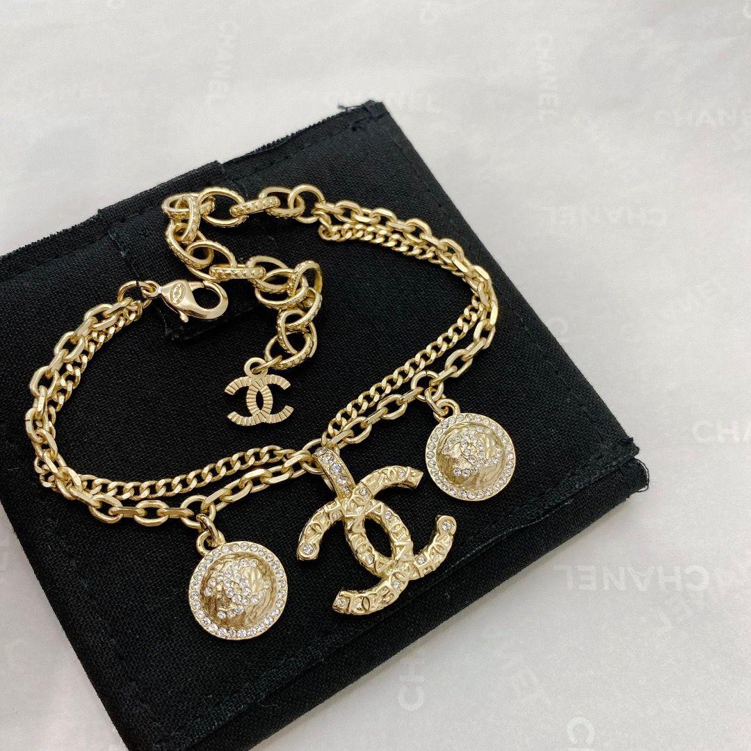CHANEL シャネル　ブレスレット　ゴールド