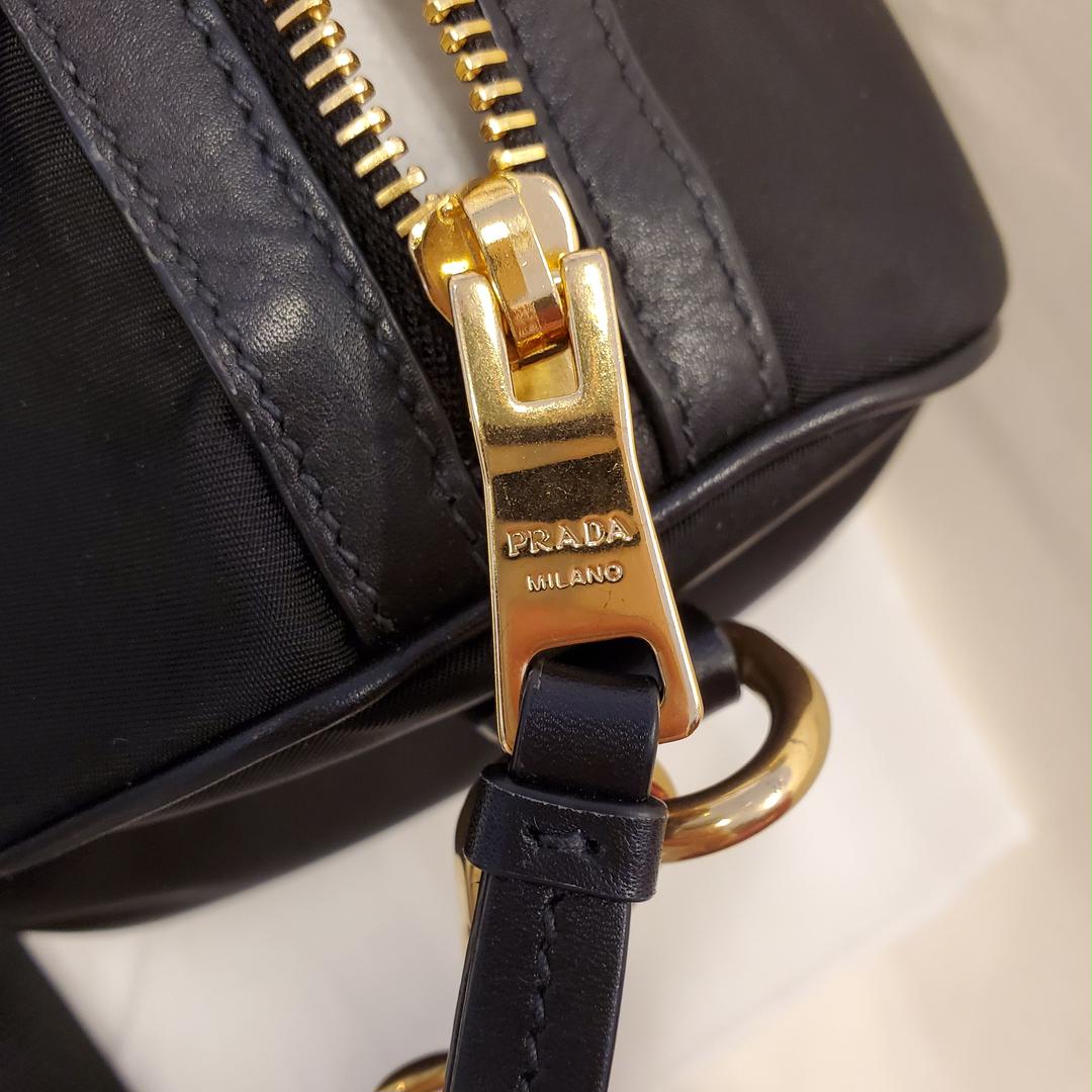 即納!最大半額!】 【未使用】PRADA プラダ 2wayミニボストンバッグ 上質仕様 【未使用】PRADA プラダ 2wayミニボストンバッグ ブラック ショルダーバッグ