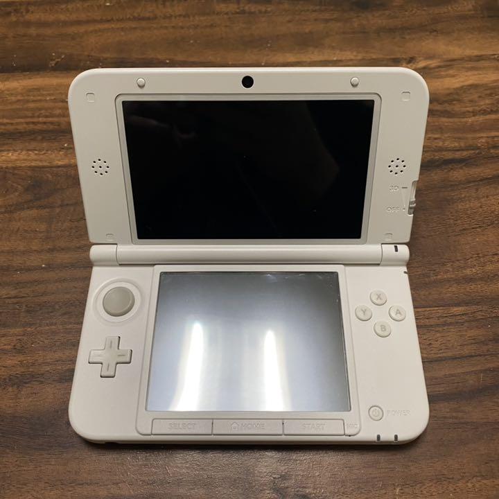 ニンテンドー3DS LL ライトブルー×ホワイト 本体 充電器 ケース付き ニンテンドー3DS LL ライトブルー×ホワイト 本体 充電器 ケース付き