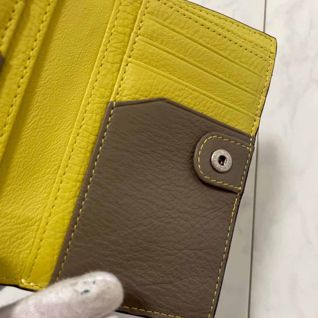 【新品未使用】TAKEO KIKUCHI 牛革 二つ折り財布 箱付き