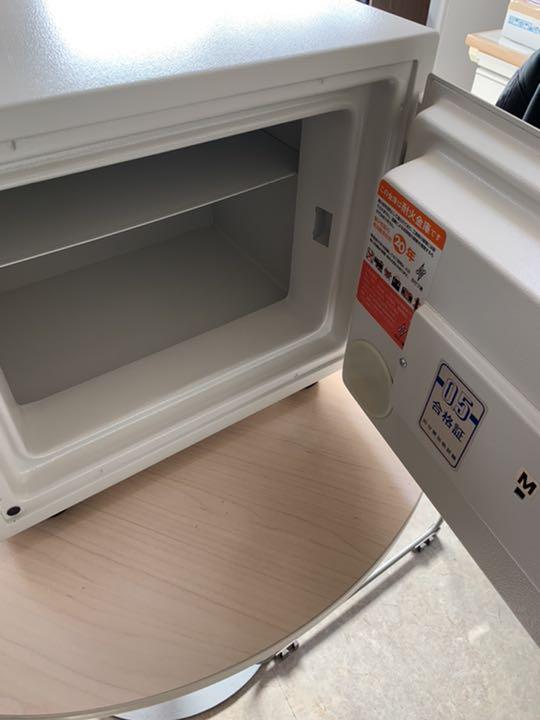 古典 EIKO 27kg ES-9PKW テンキー式 耐火金庫 - その他 - labelians.fr 古典 EIKO 27kg ES-9PKW テンキー式 耐火金庫 - その他 - labelians.fr