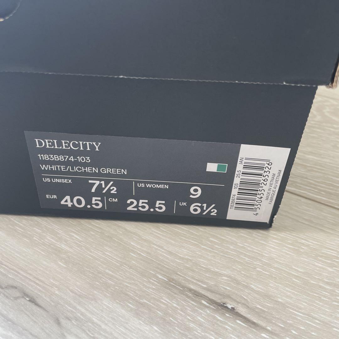 オニツカタイガー　Onitsuka Tiger DELEGIT 25.5cm