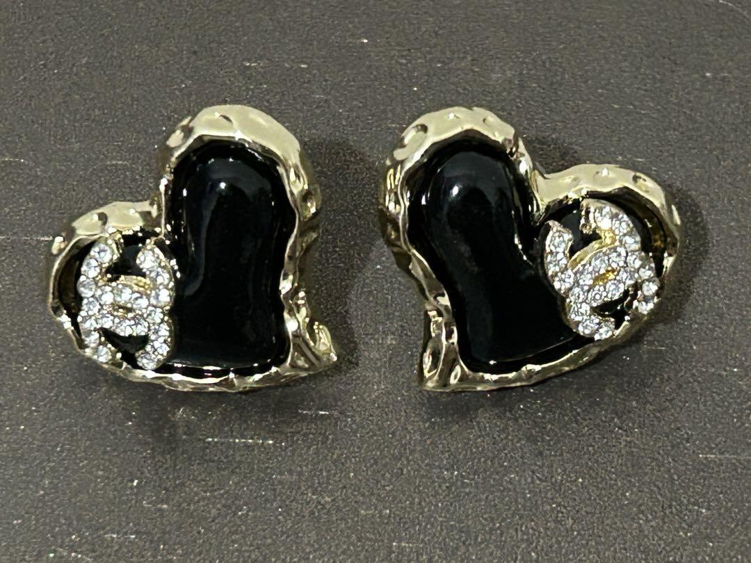 シャネル ピアス