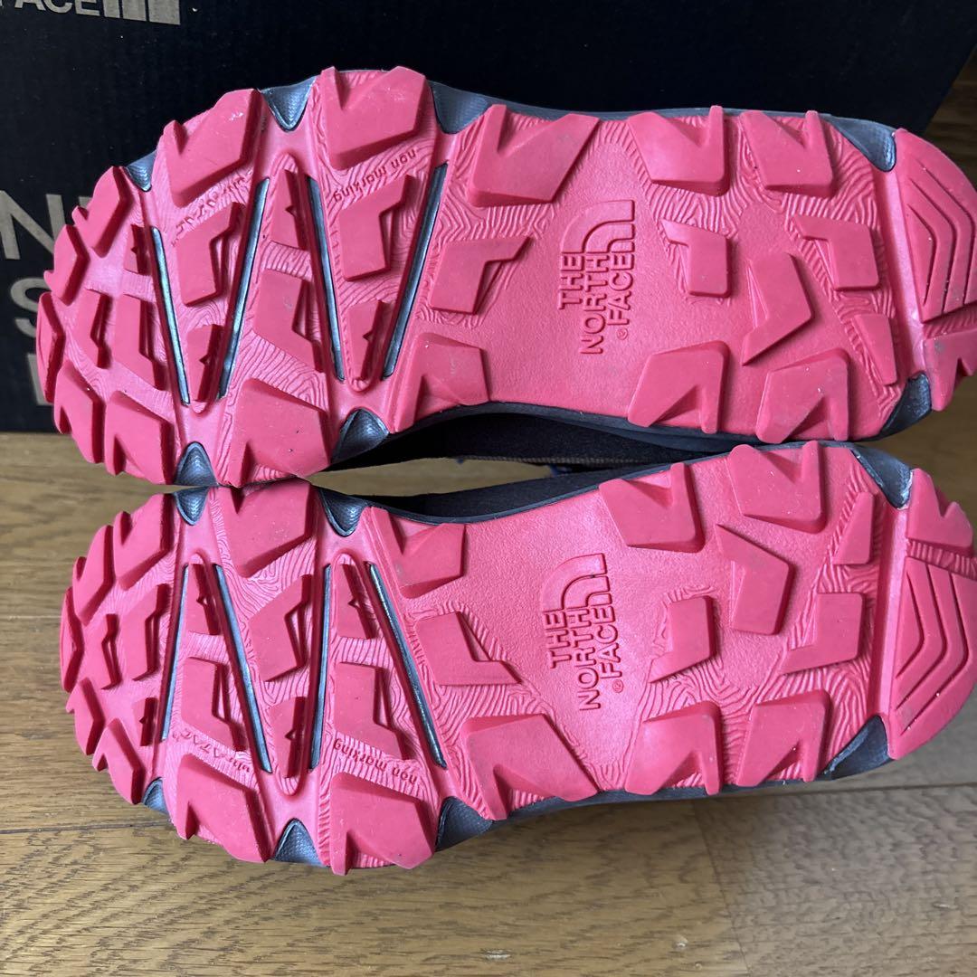 美品】THE NORTH FACE 登山靴 キッズ 22センチ 箱あり - メルカリ