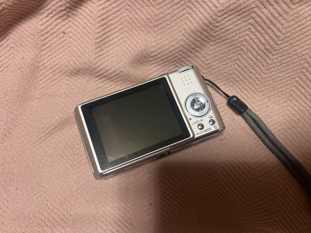 Panasonic パナソニック　LUMIX DMC-FX07 デジタルカメラ