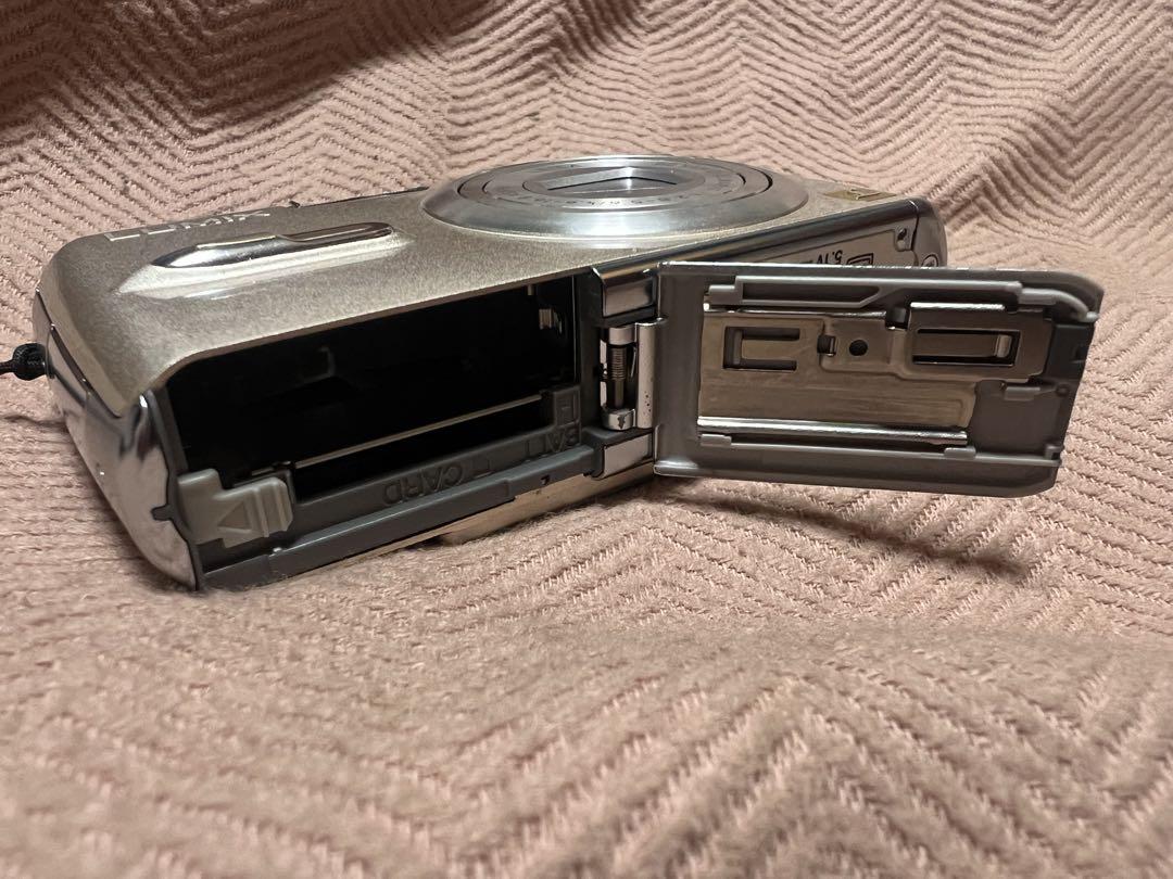 Panasonic パナソニック　LUMIX DMC-FX07 デジタルカメラ