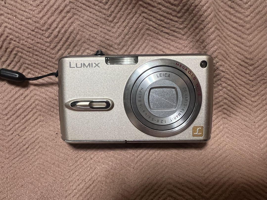 Panasonic パナソニック　LUMIX DMC-FX07 デジタルカメラ