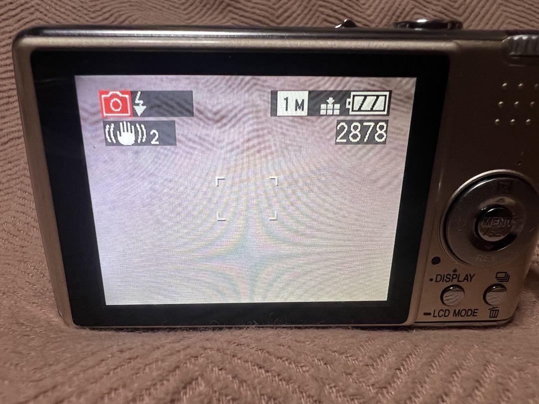 Panasonic パナソニック　LUMIX DMC-FX07 デジタルカメラ