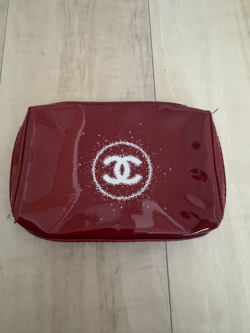 CHANEL 赤 ポーチ