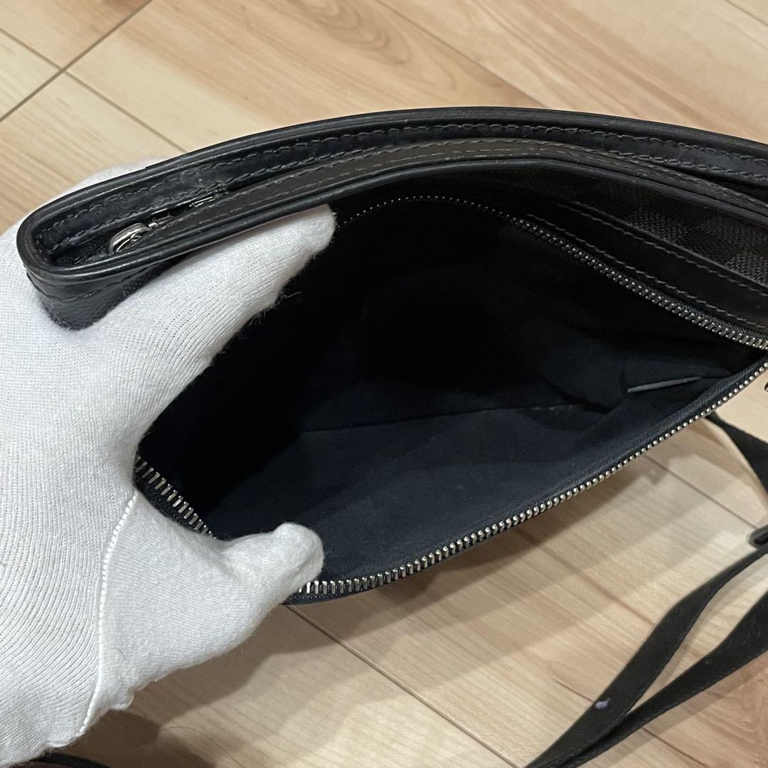 【匿名発送】LOUIS VUITTON ダミエグラフィット トマス ショルダー