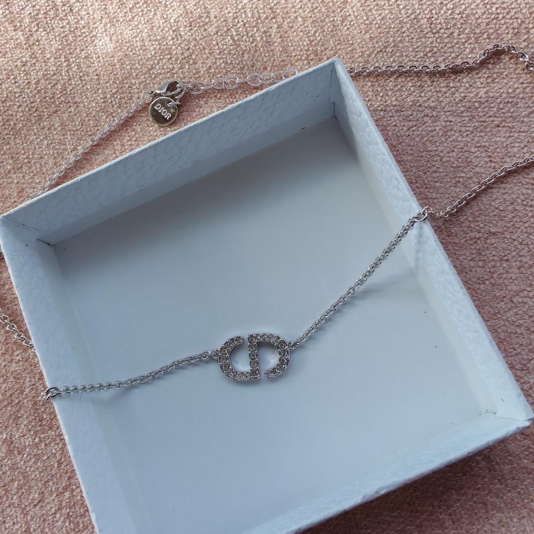 DIOR petit CD ストーン ネックレス シルバー - メルカリ