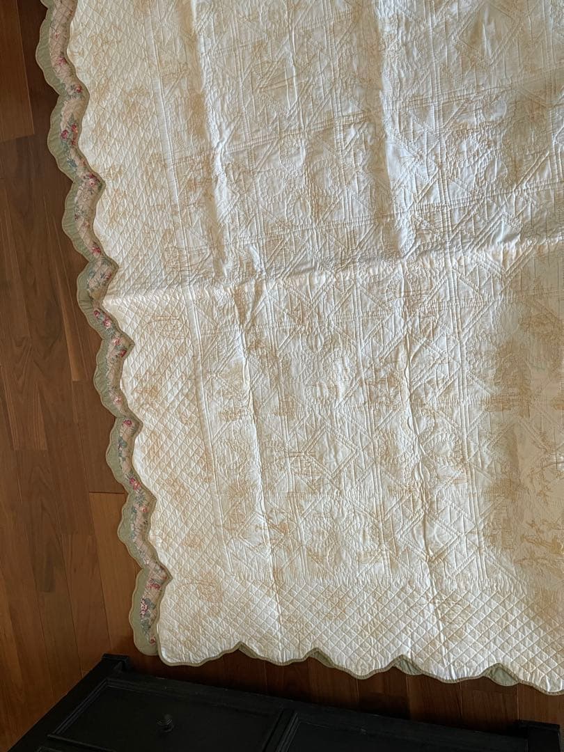 花柄キルティング大判キルト傷や汚れあり TALLINNNEXPO_COM
