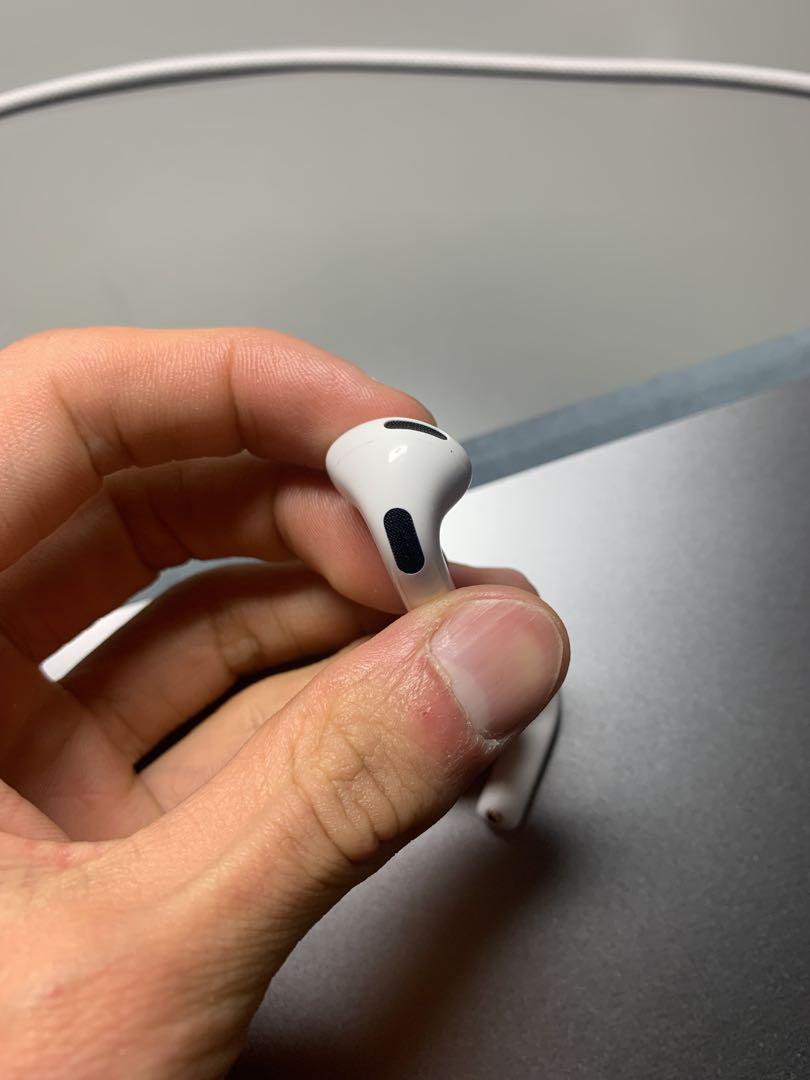 AirPods 4 本体　アクティブノイズキャンセリングなし
