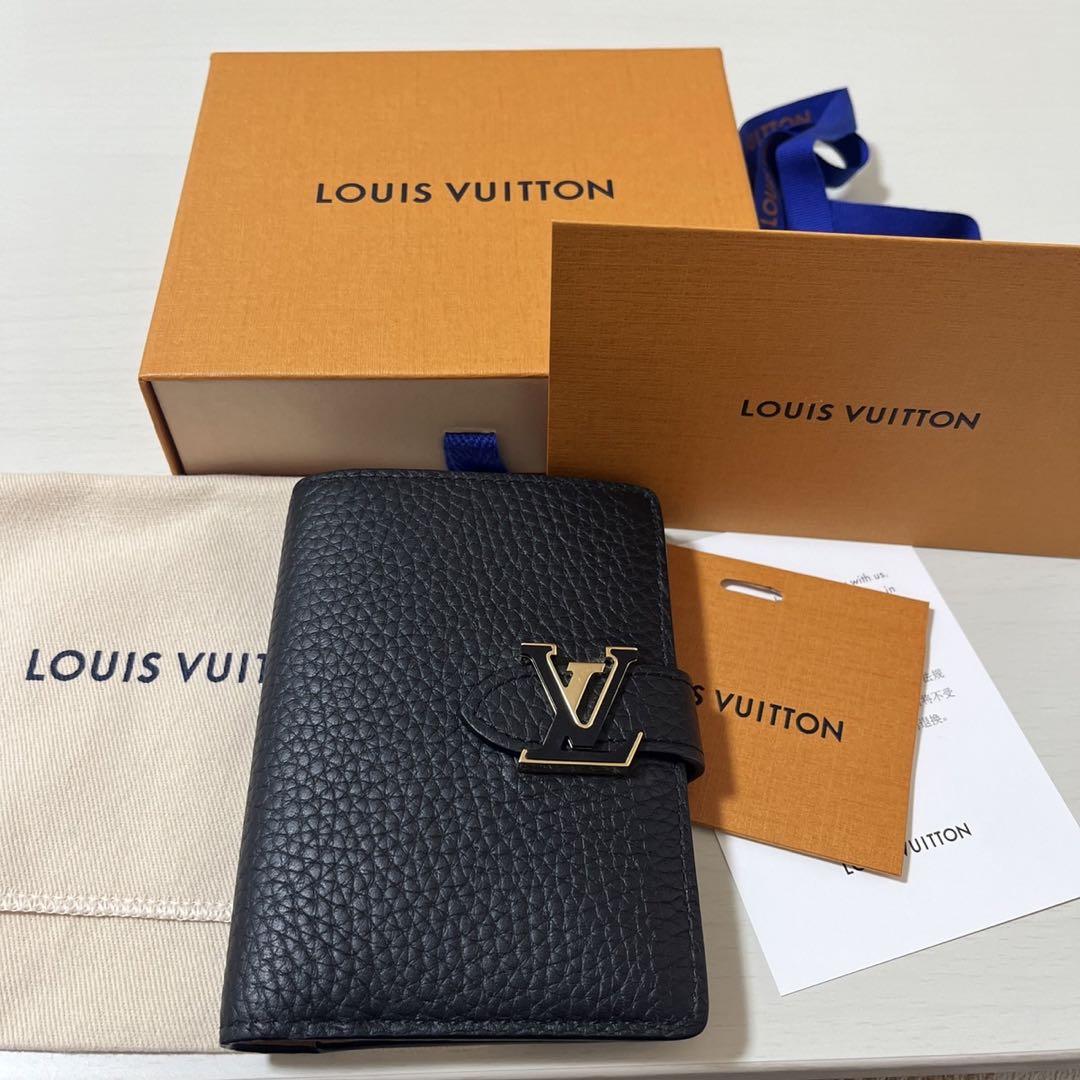 LV ヴェルティカル ウォレット コンパクト