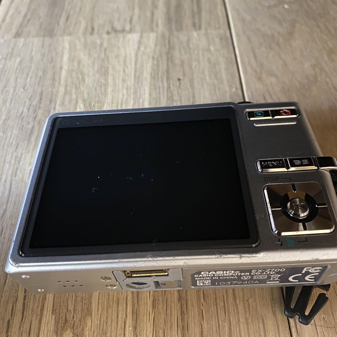 CASIO デジタルカメラ EX-Z700 1/2.5型CCD 720万画素