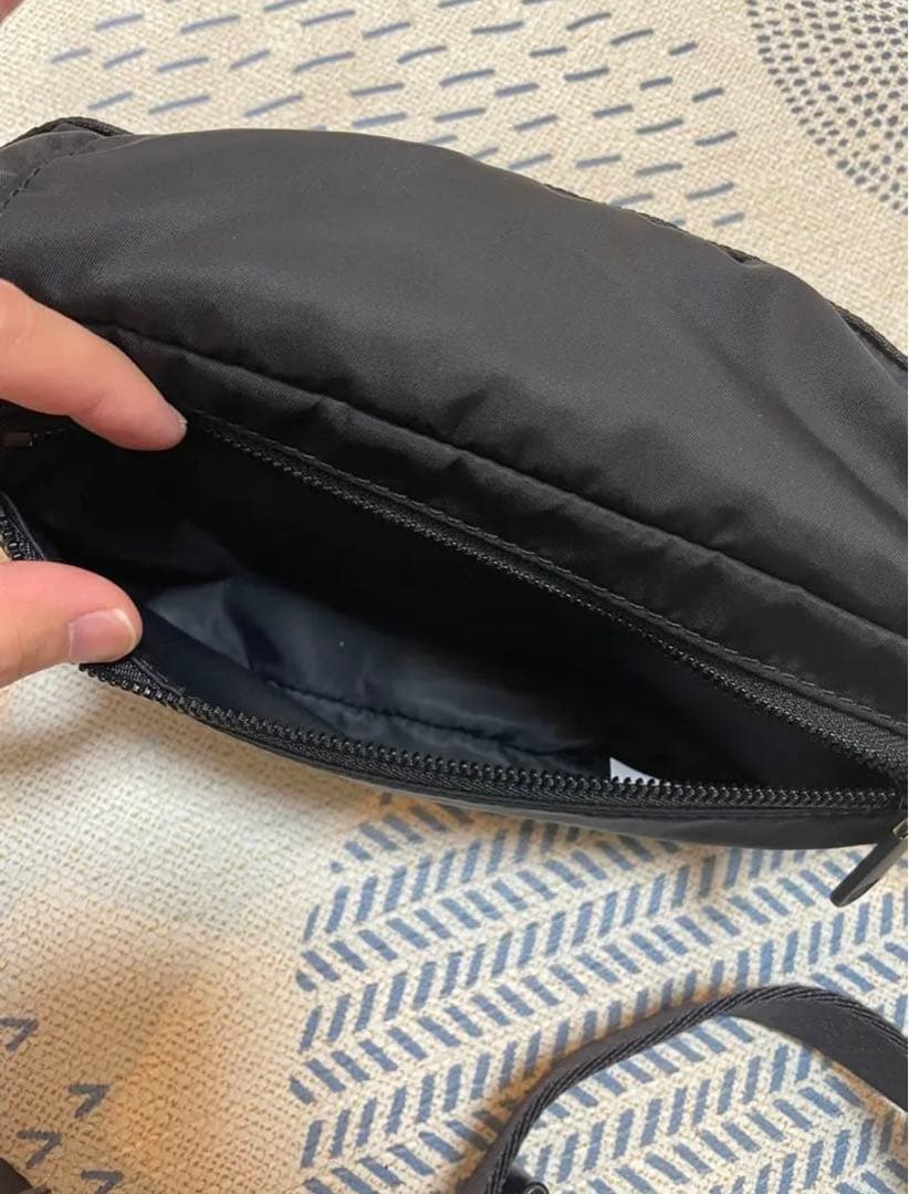 ショルダーバッグ