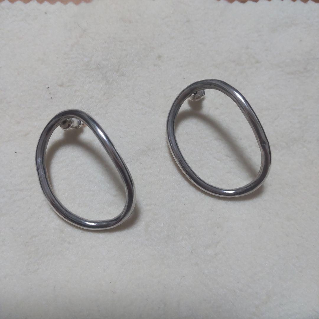 accessories mau わっかピアス - メルカリ