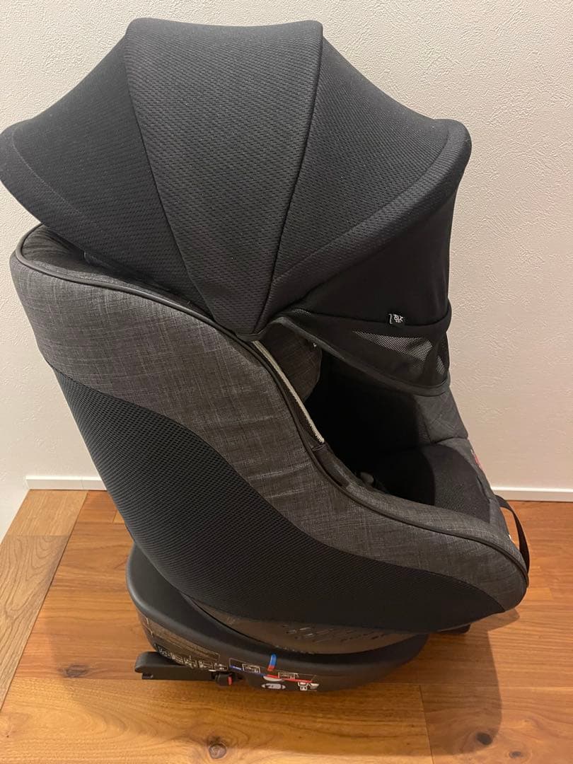 Joie ジョイー チャイルドシート Arc360° キャノピー付 Joie ジョイー チャイルドシート Arc360° キャノピー付