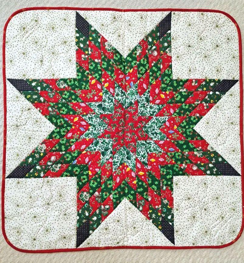 ハンドメイド　パッチワーク　クリスマスタペストリー