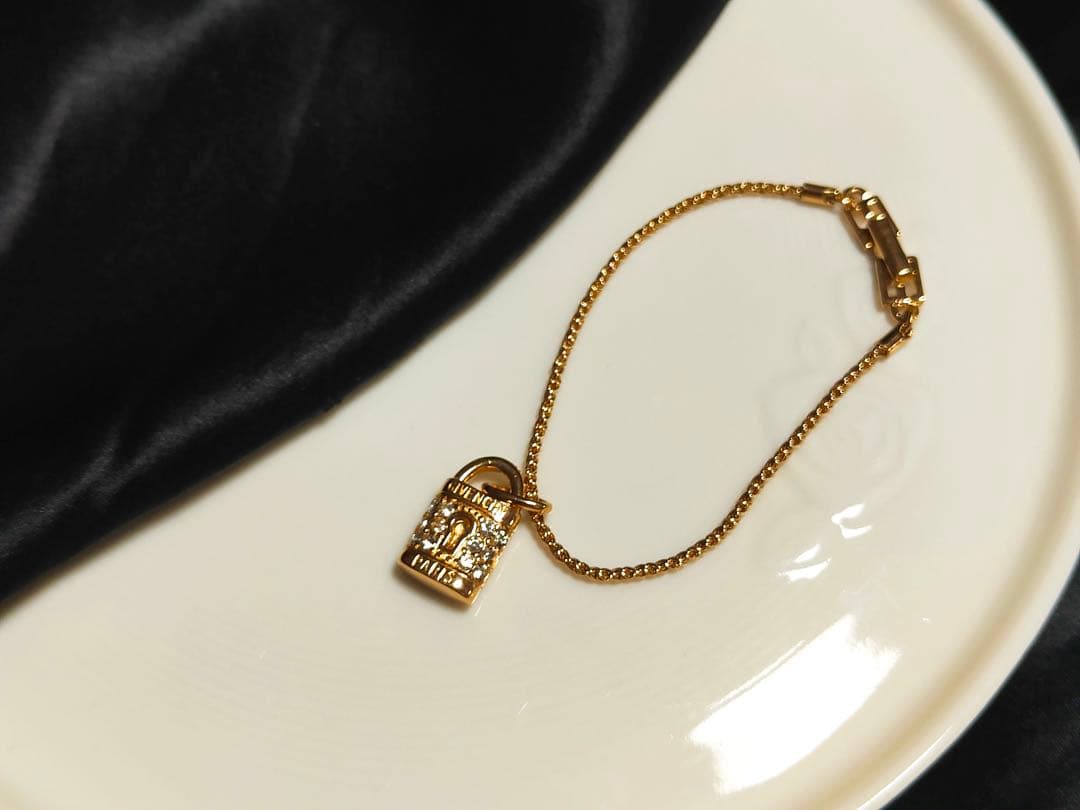 極美品　GIVENCHY ジバンシィ ジバンシー 南京錠 ブレスレット　ゴールド