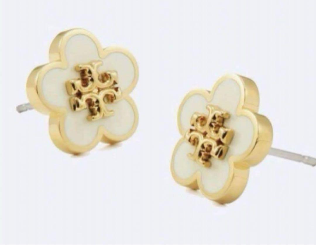 N11126WGトリーバーチ スタッズピアス 花型 ホワイト×ゴールド色