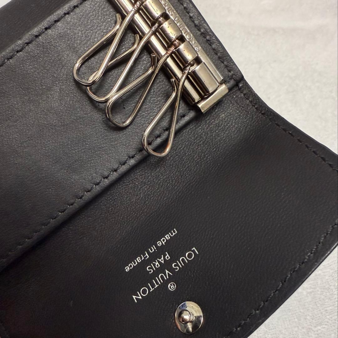 ルイヴィトン キーケース モノグラムマヒナ ノワール レザー ブラック ルイヴィトン キーケース モノグラムマヒナ ノワール レザー ブラック