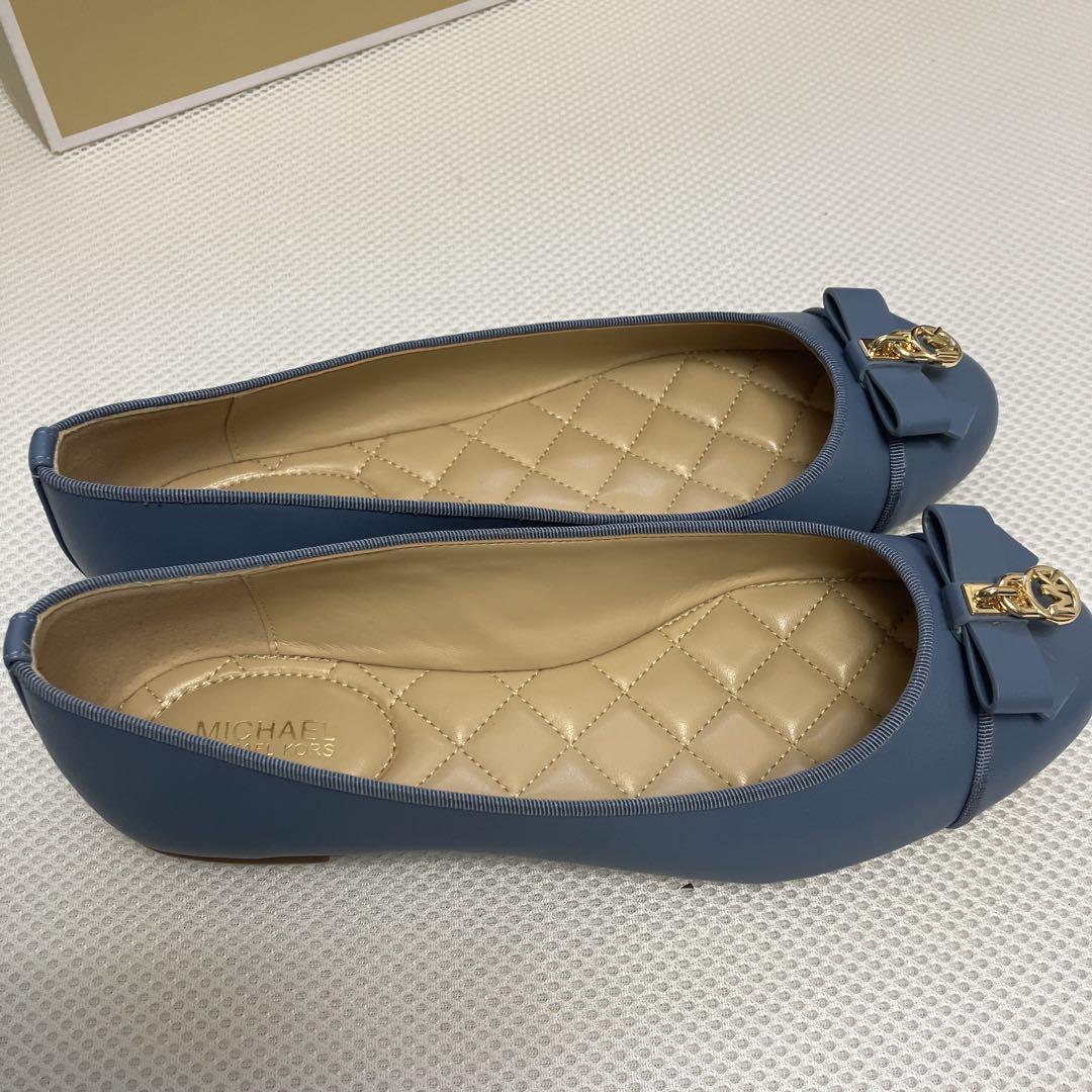 新品　マイケルコース　フラットシューズ　バレエシューズ　ブルー系　23.0