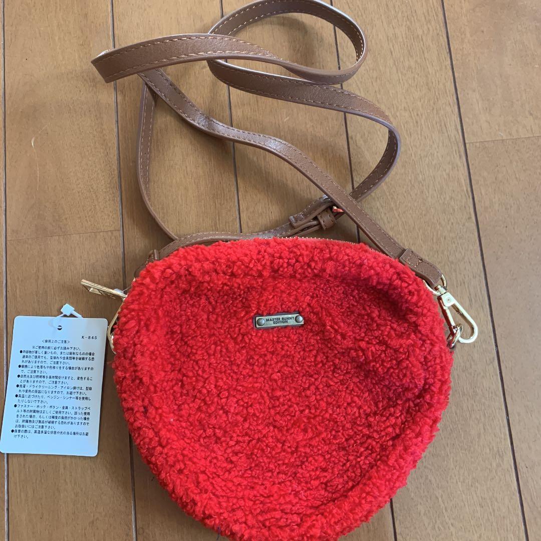 【パーリーゲイツ】マスターバニー　ハート型ボアショルダーポーチ