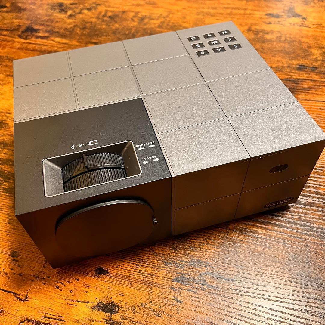YOWHICK プロジェクター本体＋スタンド