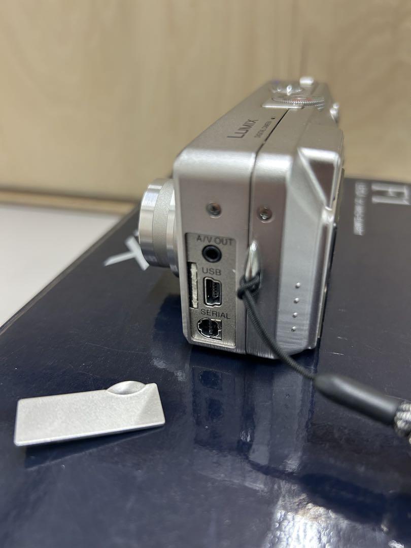 Panasonic DMC-F1 コンパクトデジタルカメラ シルバー　美品