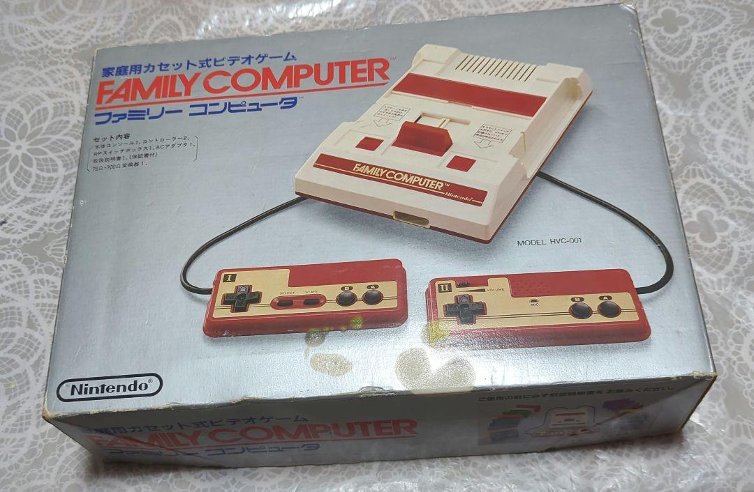 ファミリーコンピュータ本体