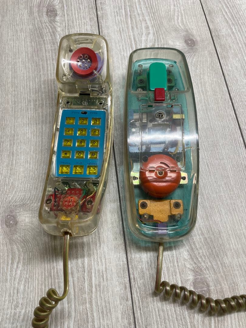 スケルトン 電話機目立った傷や汚れなし