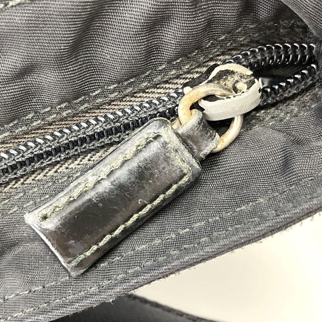 プラダ