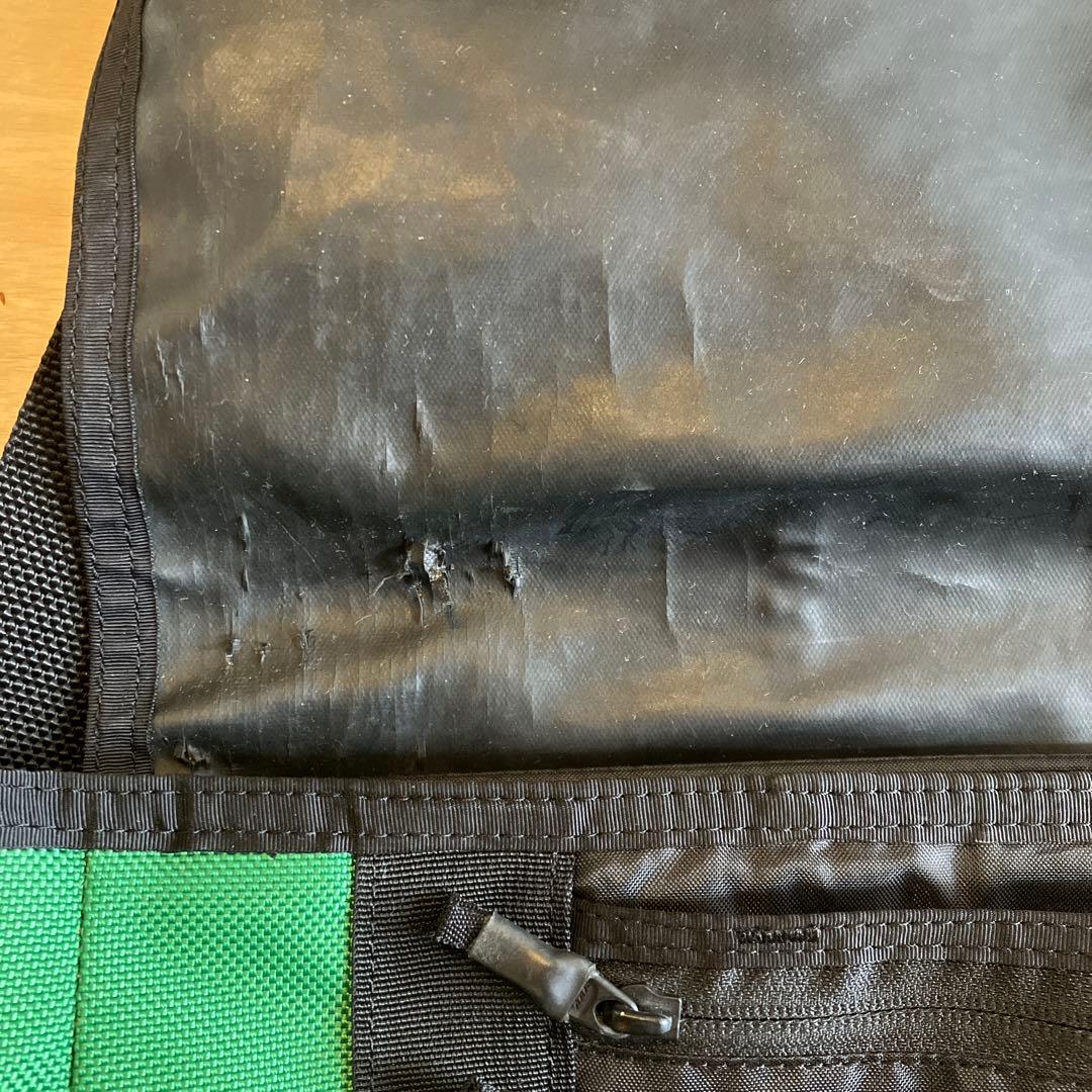 メッセンジャーバッグ