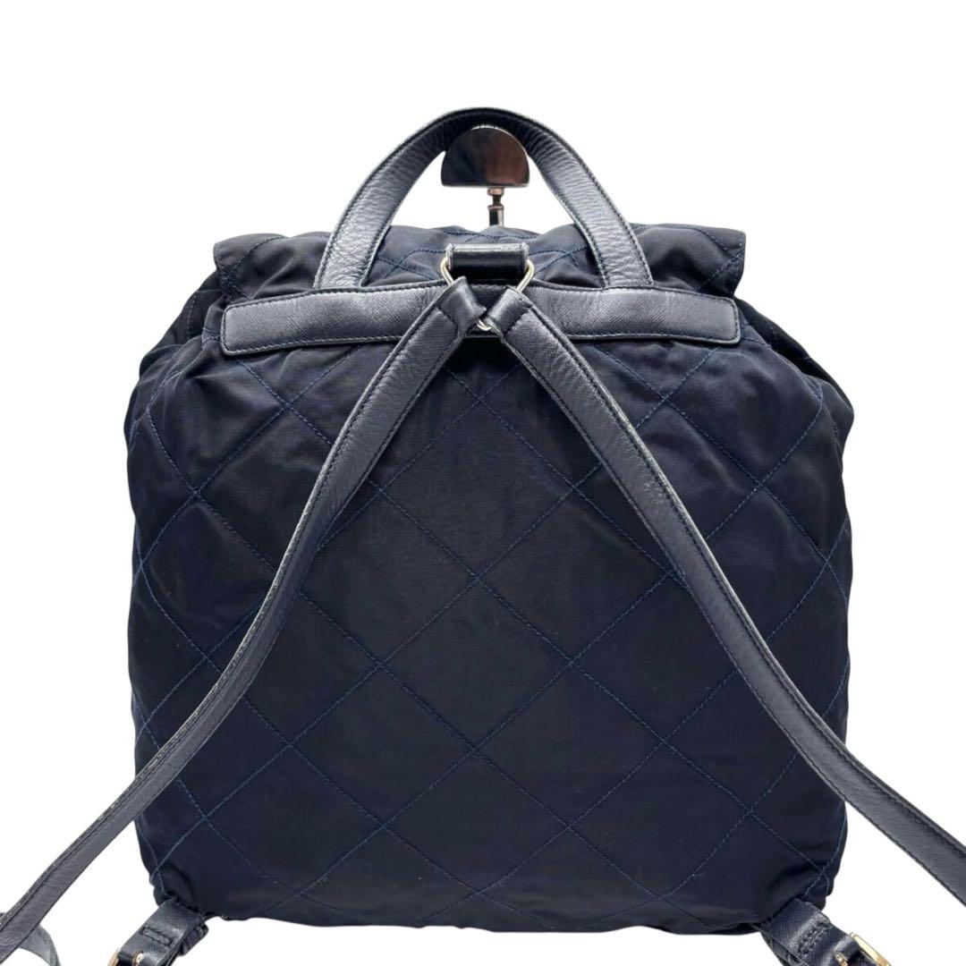 PRADA プラダ　キルティング　リュック　バックパック　ナイロン　ネイビー PRADA 【新品同様】プラダ キルティングナイロン リュックサック